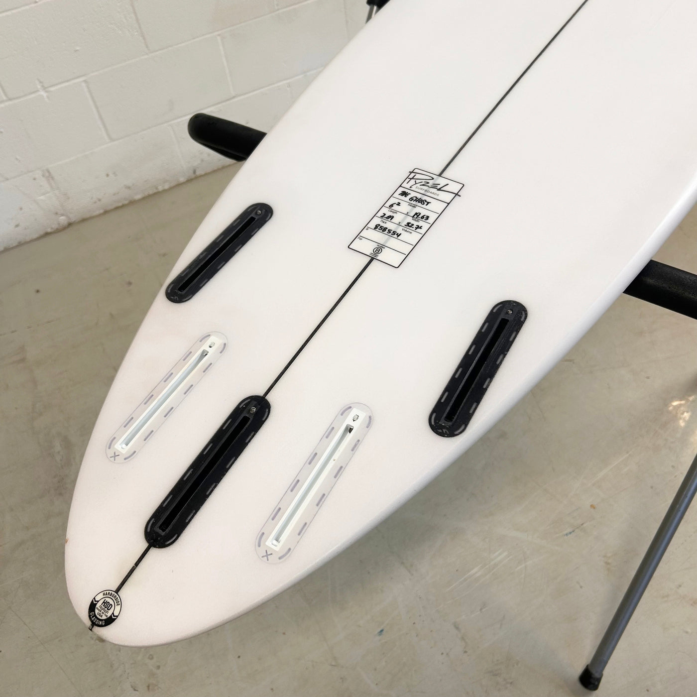 
                  
                    Pyzel - Ghost 6'2 - 5 fin Futures - USED* 🏷️
                  
                