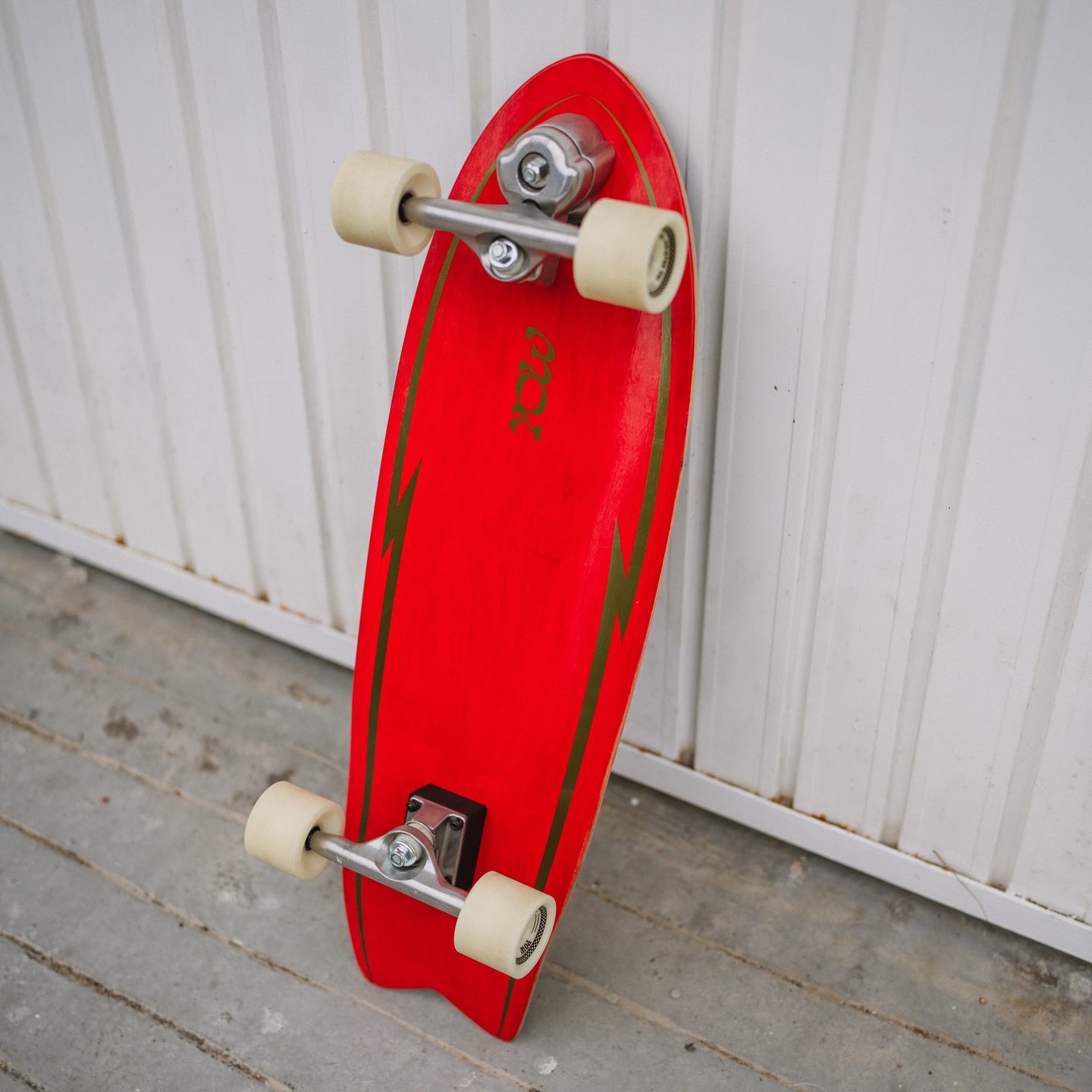 
                  
                    YOW Pipe 32" - Power Surfing Series Surfskate
                  
                