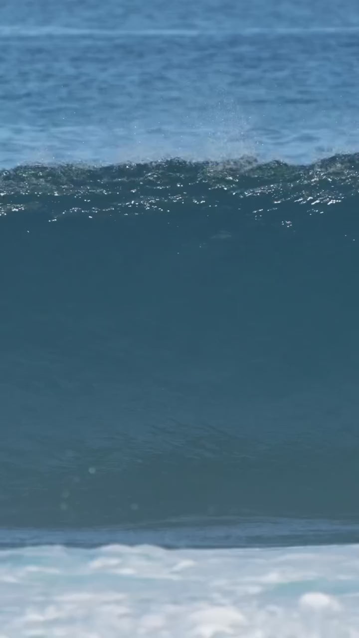 
                  
                    Load and play video in Gallery viewer, FUTURES - TWIN - Coco Ho Keel Small Purple Fiberglass**1-2 WEEKS 🚚**
                  
                