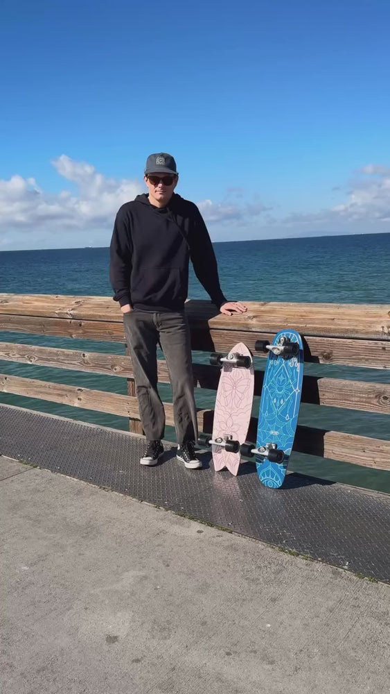 
                  
                    Load and play video in Gallery viewer, Carver -  29.25” Mariposa Surfskate Complete CX Raw (V4) **1-2 WEEKS 🚚**
                  
                