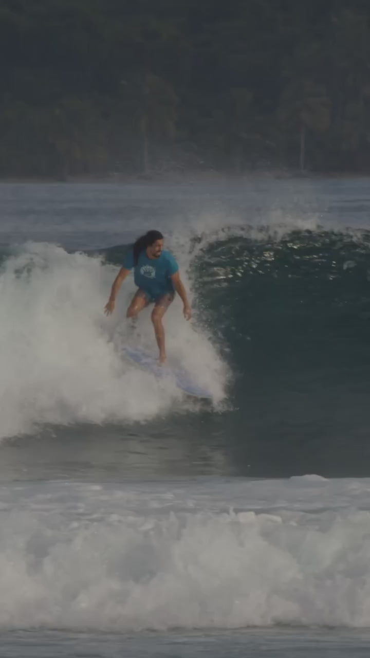 
                  
                    Load and play video in Gallery viewer, Haydenshapes New Wave Mid 6&amp;#39;10 - FutureFlex - Black - Future Fins
                  
                