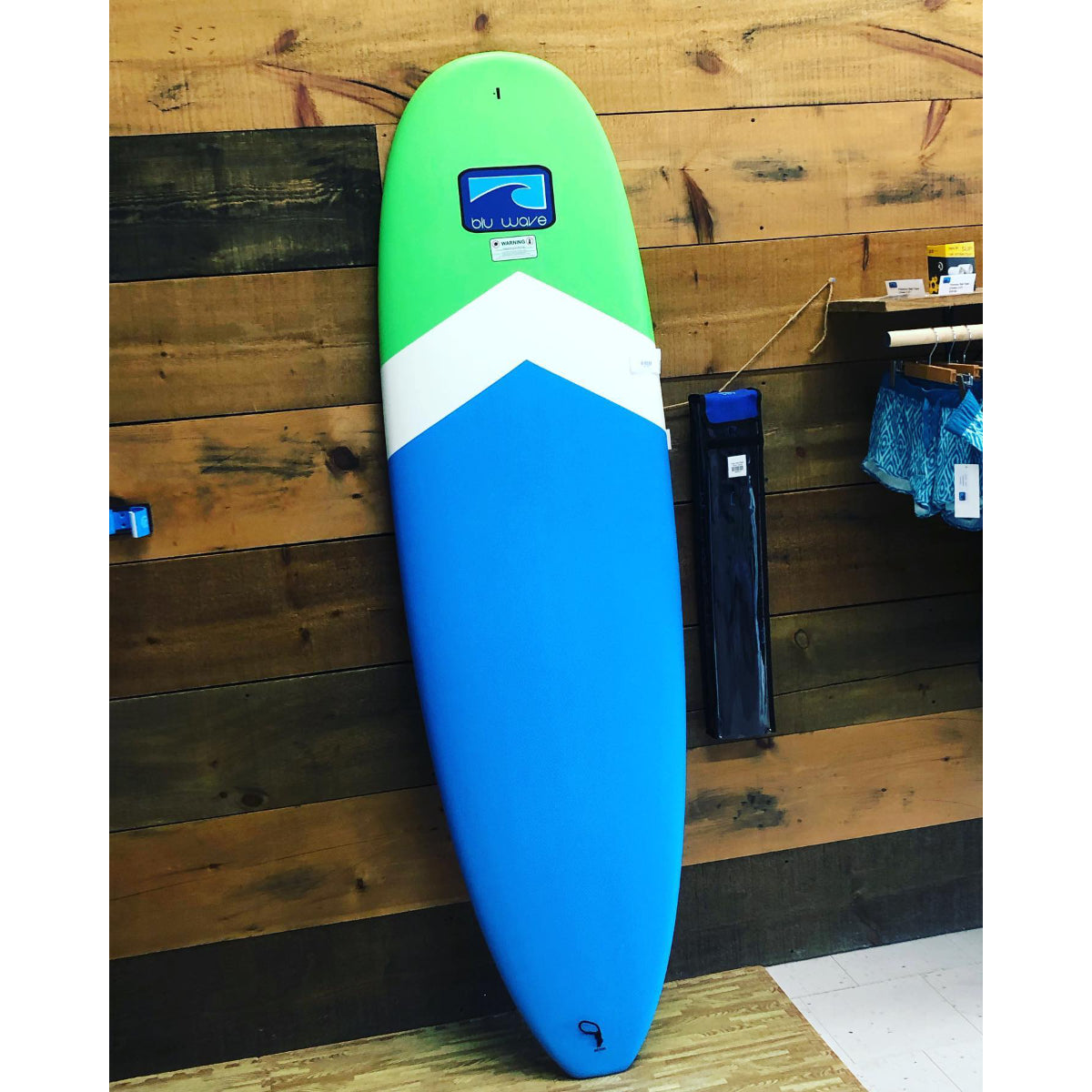 
                  
                    Blu Wave - Lake Log Softy 7.0 Soft Top Surfboard - Lime/Blu
                  
                
