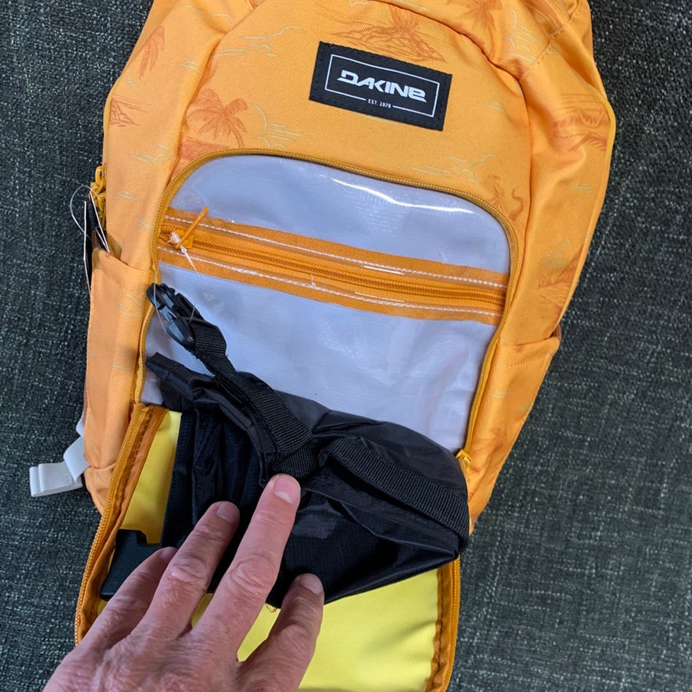 
                  
                    Travel Luggage - Dakine Backpack Mission Surf Pack 30L - Oceanfront
                  
                