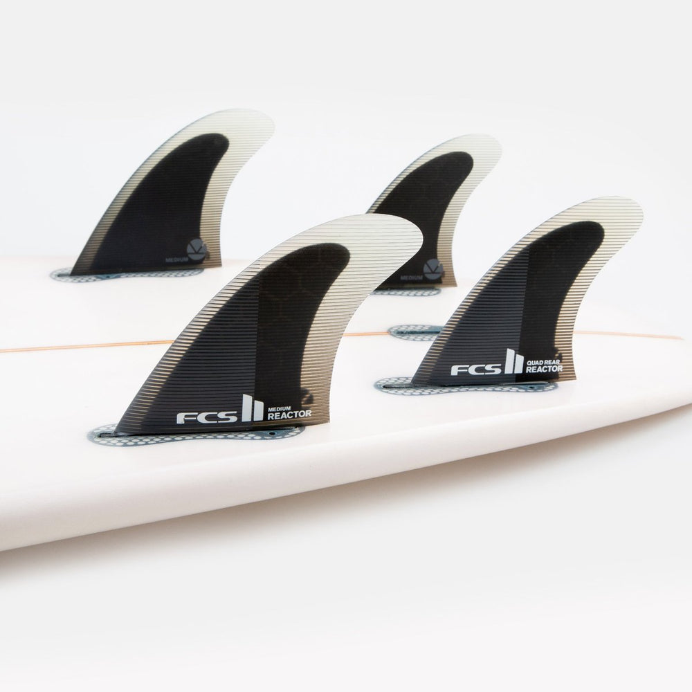 FCS II QUAD REARS Reactor PC Medium Charcoal/Black Fins