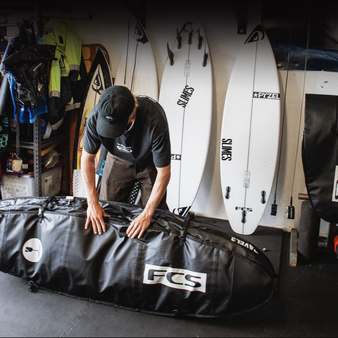 
                  
                    FCS board bag - Longboard Travel 1 Black Grey
                  
                