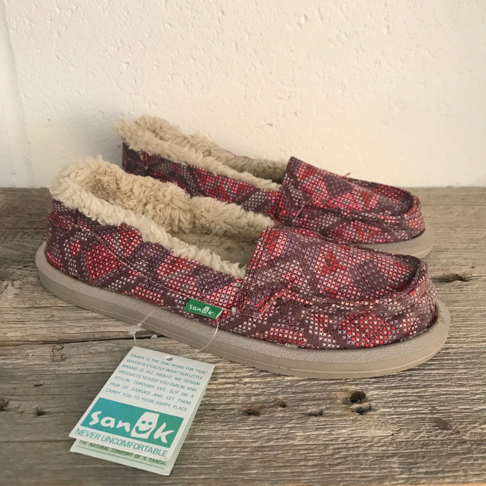 Womens Sanuks I CAN'T QUILT YOU pink textile - fuzz shoes – Surf Ontario