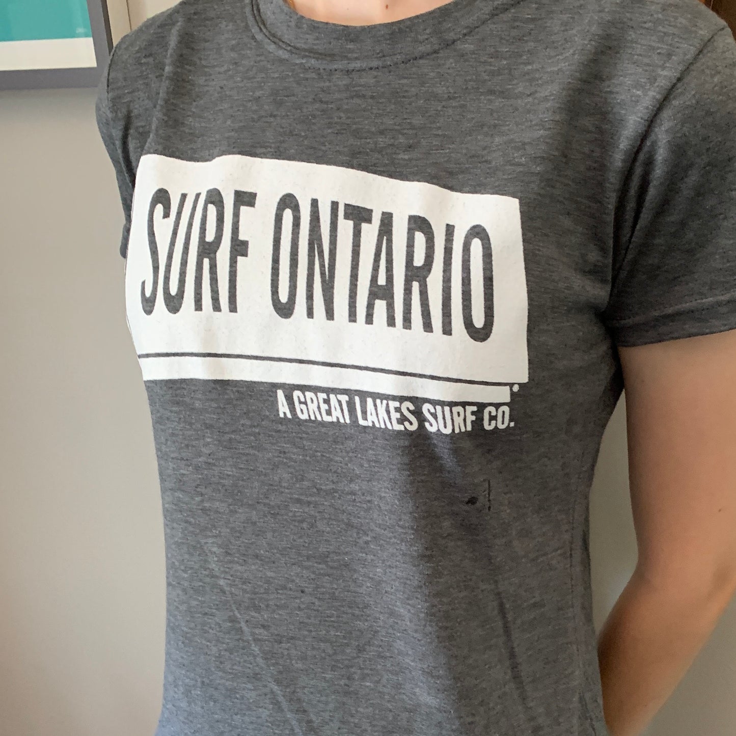 
                  
                    'SURF ONTARIO' T-Shirt - Womens
                  
                